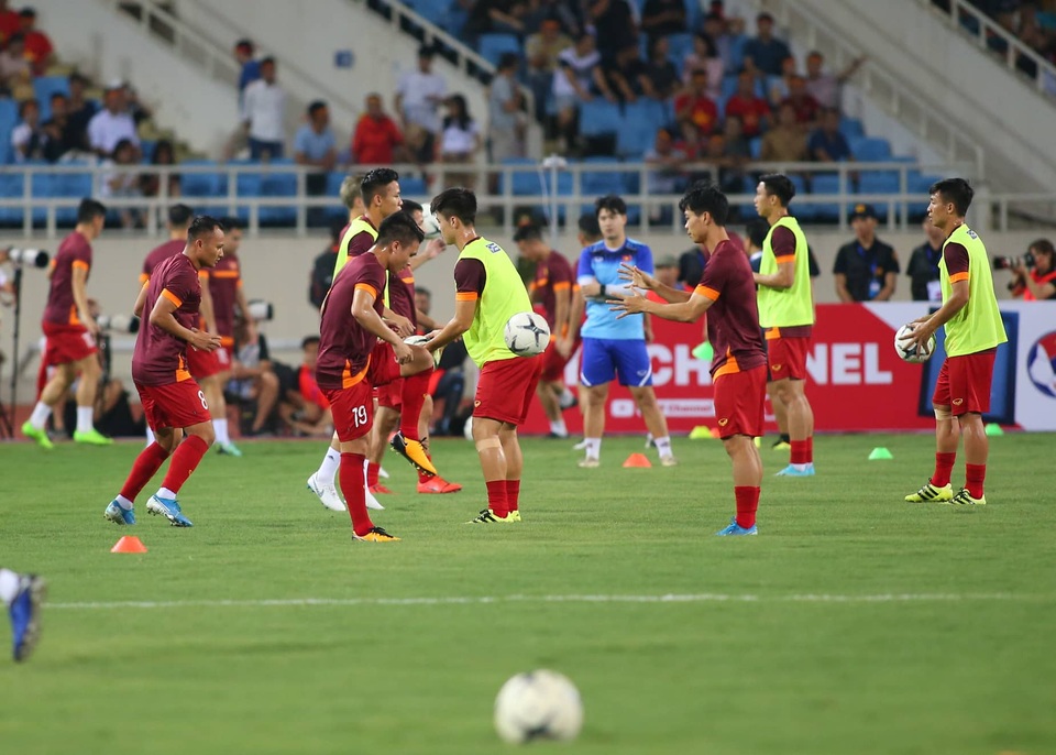 Việt Nam 1-0 Malaysia: Quang Hải ghi bàn đẳng cấp - 24 Việt Nam 1-0 Malaysia: Quang Hải ghi bàn đẳng cấp - 24