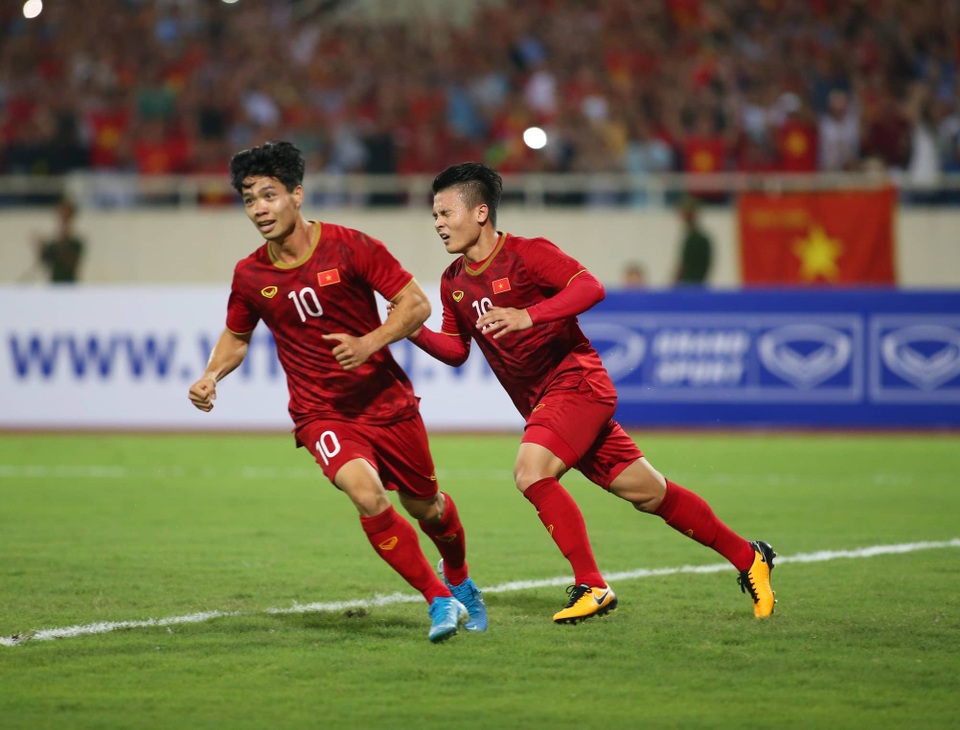 Việt Nam 1-0 Malaysia: Quang Hải ghi bàn đẳng cấp - 13 Việt Nam 1-0 Malaysia: Quang Hải ghi bàn đẳng cấp - 13