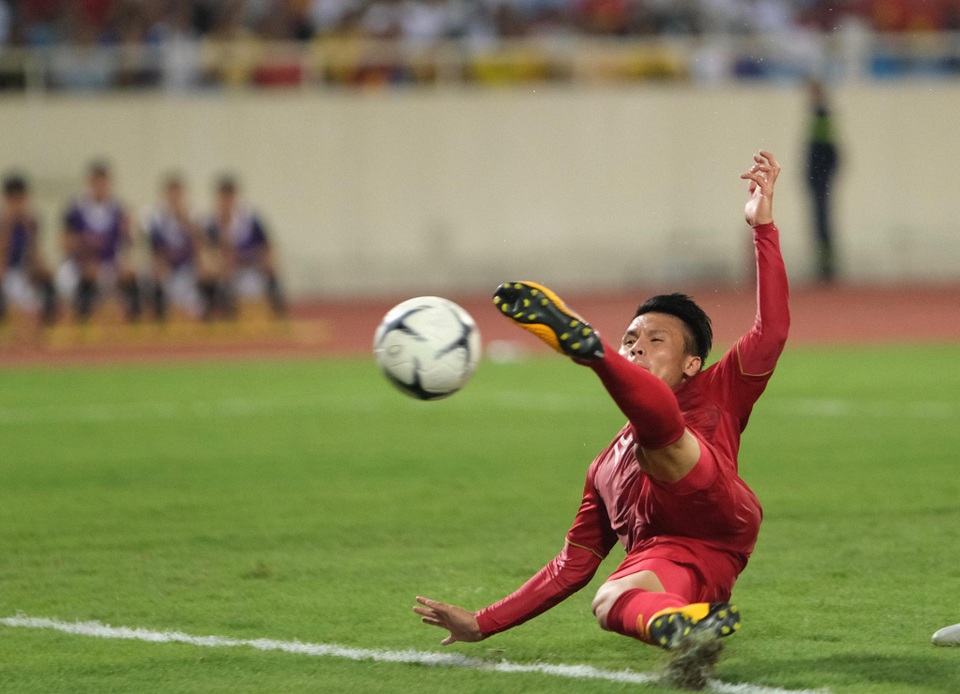 Việt Nam 1-0 Malaysia: Quang Hải ghi bàn đẳng cấp - 12 Việt Nam 1-0 Malaysia: Quang Hải ghi bàn đẳng cấp - 12