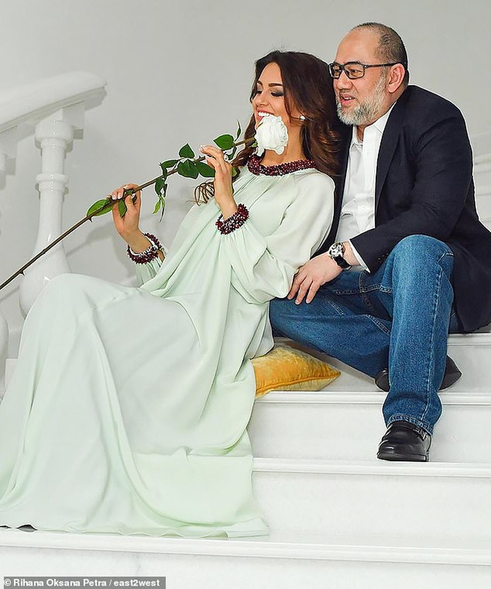 Người đẹp Nga bị cáo buộc nhận tiền để “bán đứng” cựu vương Malaysia - 1 Người đẹp Nga bị cáo buộc nhận tiền để “bán đứng” cựu vương Malaysia - 1