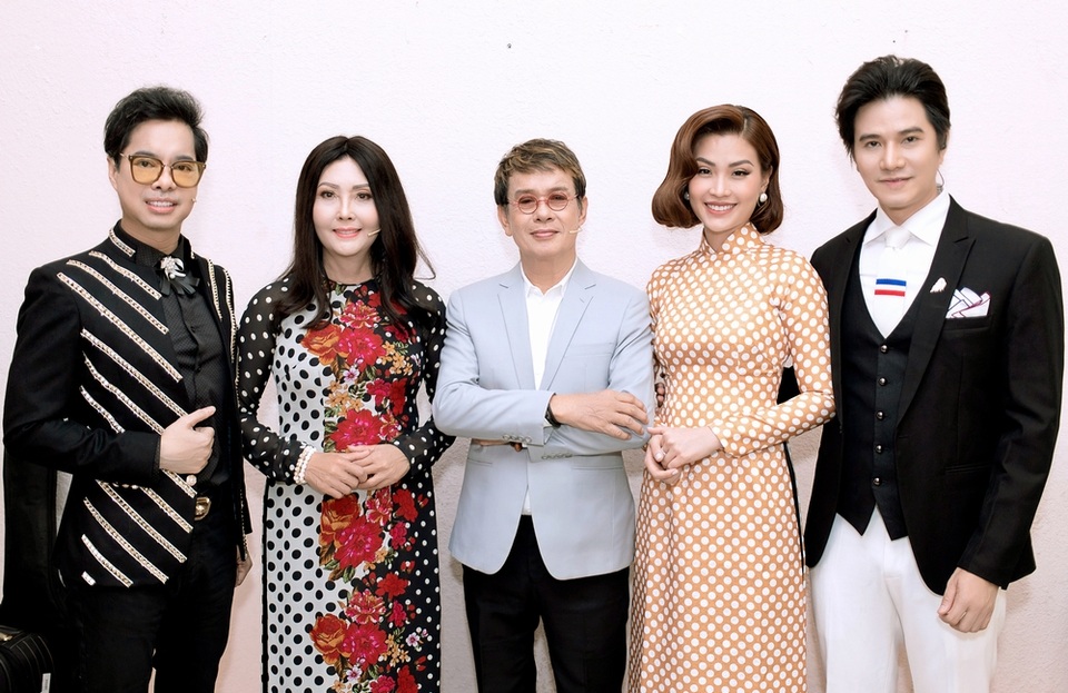 Vũ Mạnh Cường tái ngộ á hậu Diễm Trang   - 5