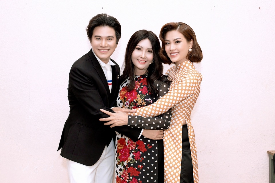 Vũ Mạnh Cường tái ngộ á hậu Diễm Trang   - 6