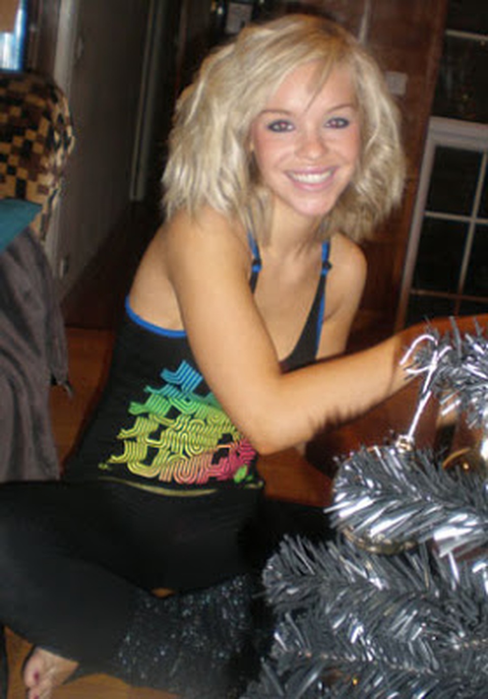 MC truyền hình Katie Piper hé lộ ảnh bị tạt axít - 11