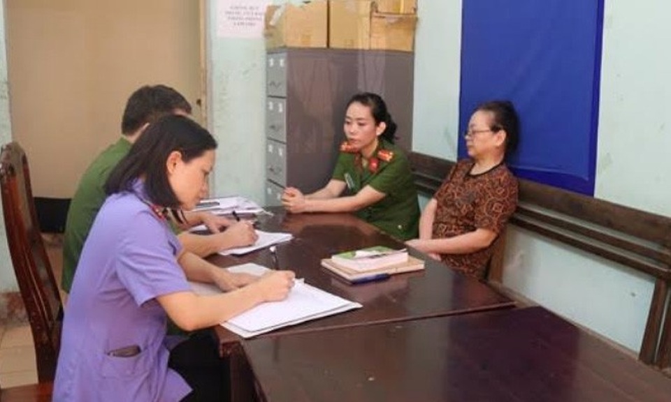 Vỡ nợ hơn 120 tỷ đồng, bà chủ tiệm vàng bỏ trốn - 1 Vỡ nợ hơn 120 tỷ đồng, bà chủ tiệm vàng bỏ trốn - 1