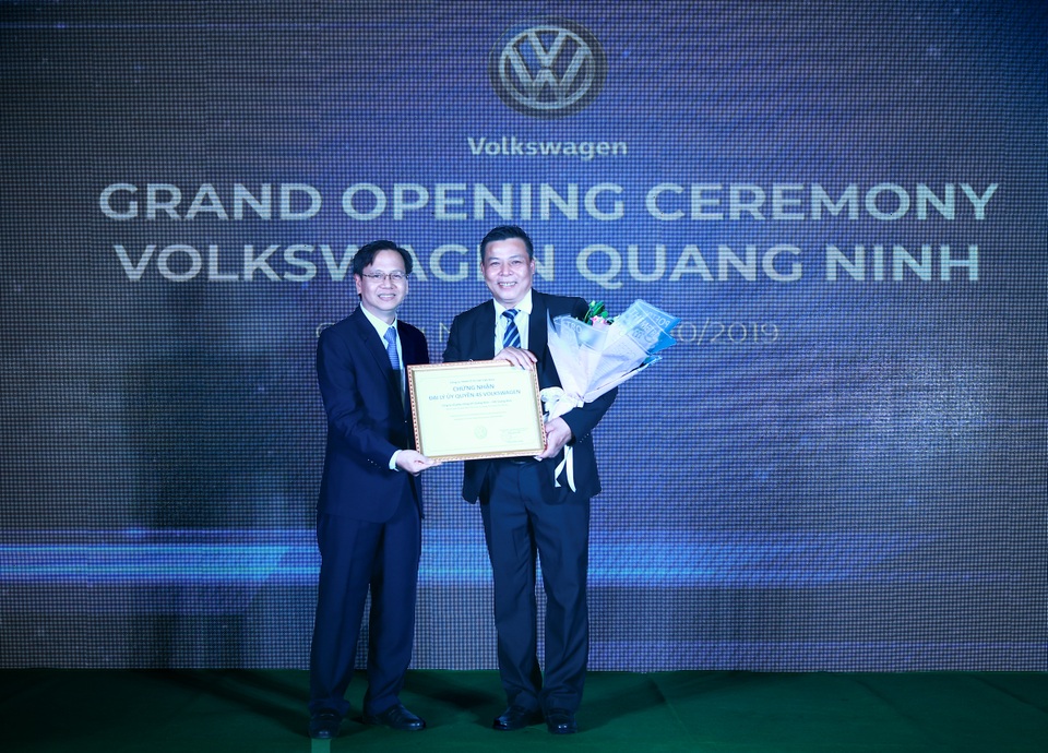 Đại lý chuẩn 4S VW Quảng Ninh chính thức khai trương - 3 Đại lý chuẩn 4S VW Quảng Ninh chính thức khai trương - 3