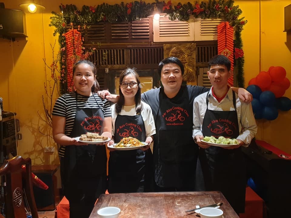 Chủ tịch Hội Đầu bếp Việt: Đi khắp thế giới vẫn thích về nhà ăn cơm vợ nấu - 9 Chủ tịch Hội Đầu bếp Việt: Đi khắp thế giới vẫn thích về nhà ăn cơm vợ nấu - 9