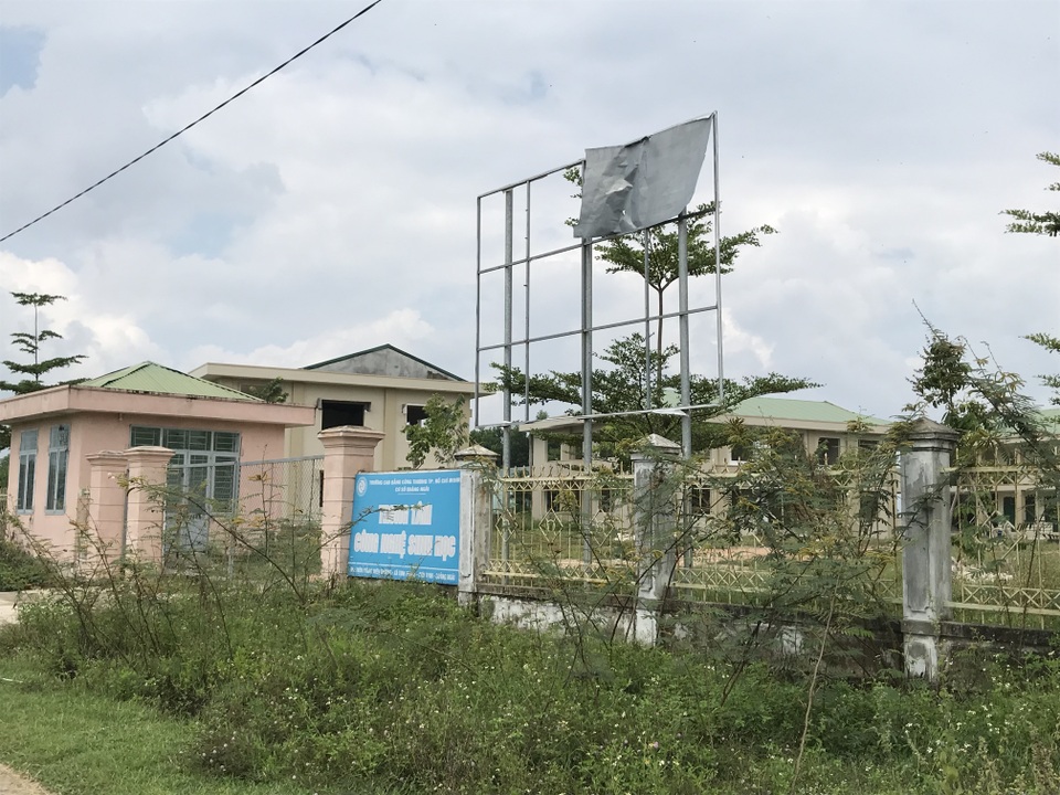 Quảng Ngãi: Trung tâm công nghệ sinh học chỉ để trồng nấm? - 1 Quảng Ngãi: Trung tâm công nghệ sinh học chỉ để trồng nấm? - 1