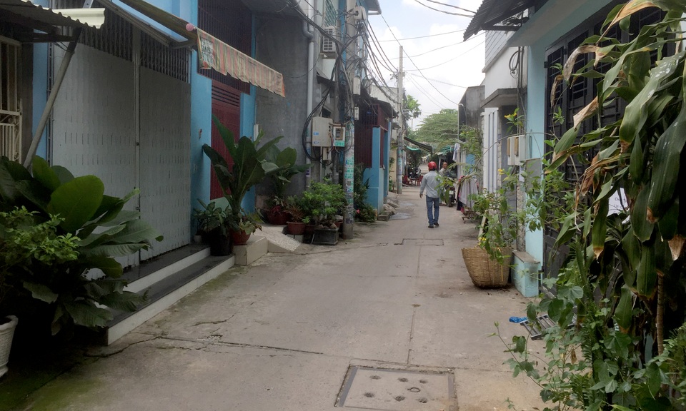 Bắt 3 thanh niên giật túi nhựa bên trong có giấy báo tử - 3 Bắt 3 thanh niên giật túi nhựa bên trong có giấy báo tử - 3