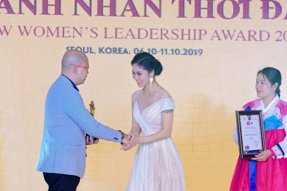 Hoa hậu Nguyễn Thị Thùy được vinh danh tại sự kiện giao lưu văn hóa Việt Hàn - 1 Hoa hậu Nguyễn Thị Thùy được vinh danh tại sự kiện giao lưu văn hóa Việt Hàn - 1
