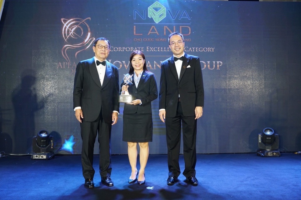 Tập đoàn Novaland nhận giải thưởng Doanh nghiệp Việt Nam xuất sắc Châu Á 2019 - 1 Tập đoàn Novaland nhận giải thưởng Doanh nghiệp Việt Nam xuất sắc Châu Á 2019 - 1