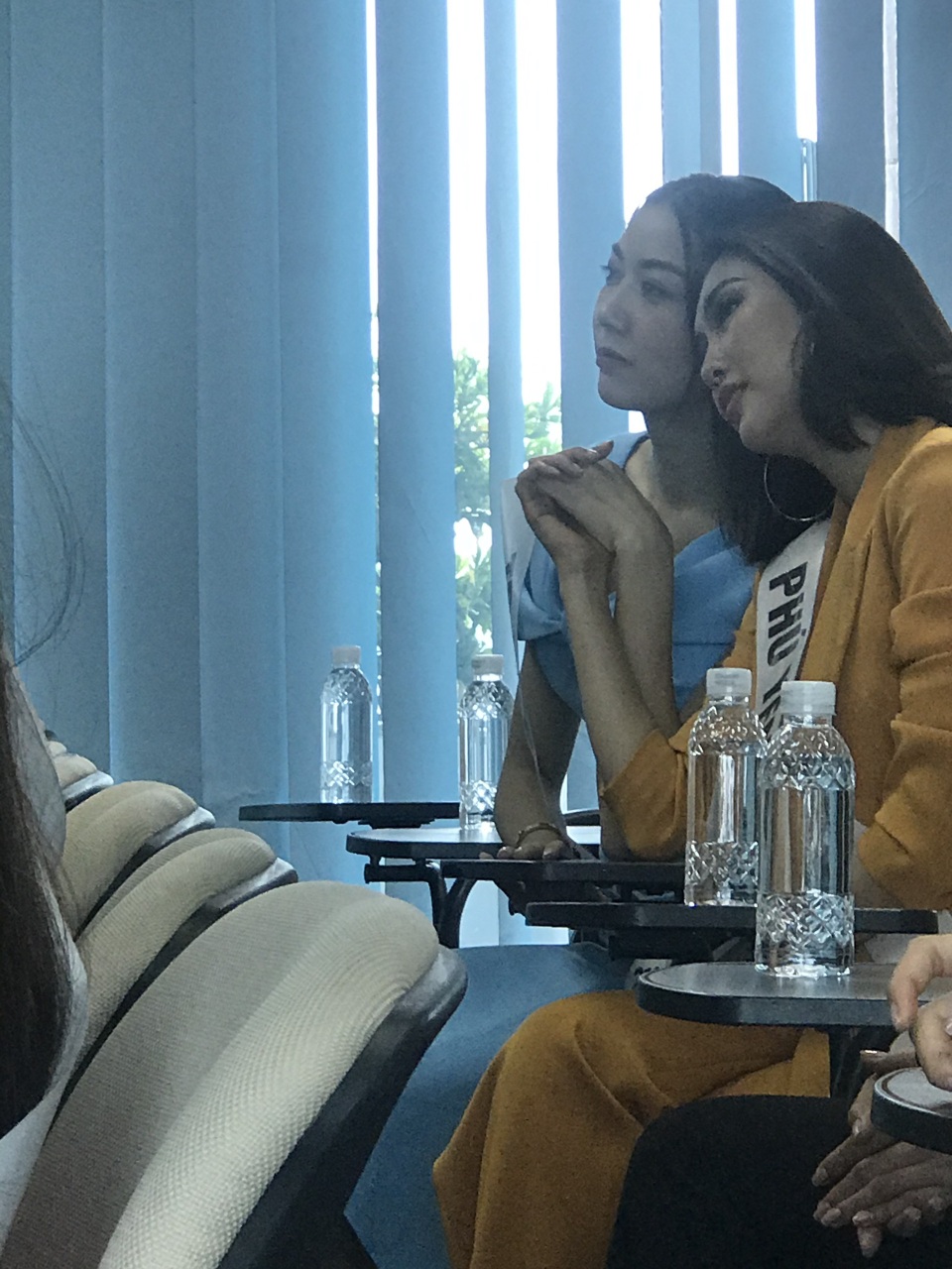 Tình cảm mọi lúc mọi nơi, Thuý Vân và Tường Linh bị nghi trên mức tình bạn - 8 Tình cảm mọi lúc mọi nơi, Thuý Vân và Tường Linh bị nghi trên mức tình bạn - 8