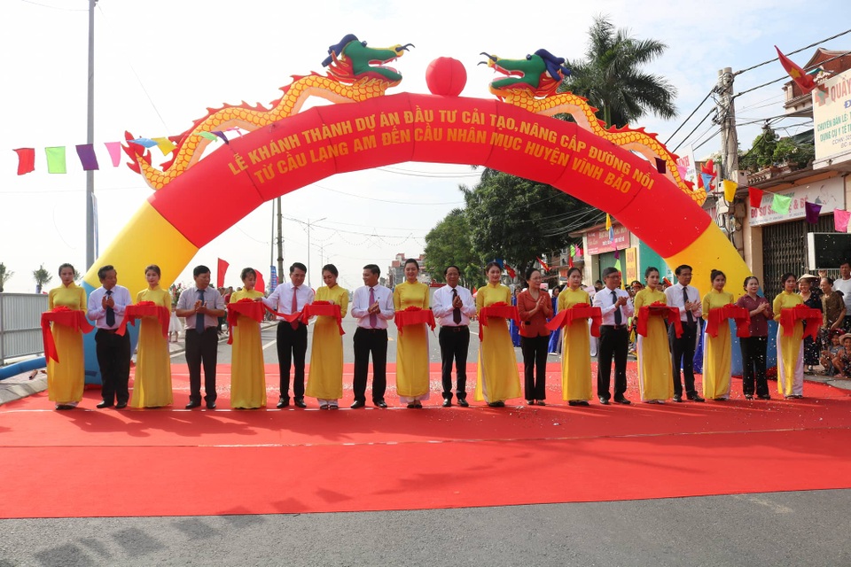 Hải Phòng thông xe tuyến đường đôi 7,7km trị giá gần 1.300 tỷ đồng - 1 Hải Phòng thông xe tuyến đường đôi 7,7km trị giá gần 1.300 tỷ đồng - 1