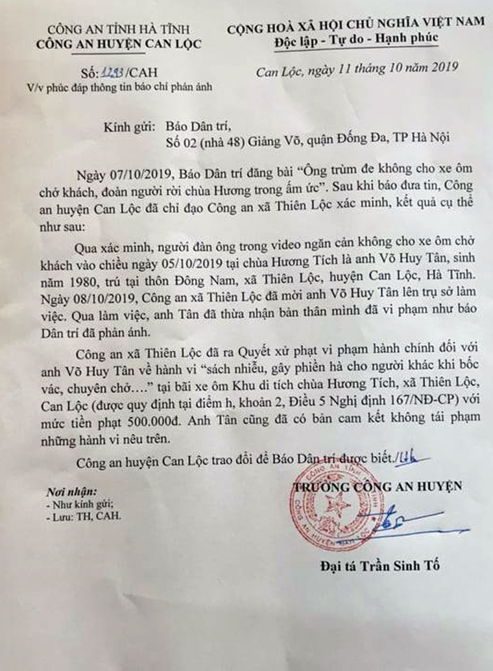 Ông trùm cấm tổ xe ôm chở đoàn du khách bị xử phạt 500.000 đồng - 1 Ông trùm cấm tổ xe ôm chở đoàn du khách bị xử phạt 500.000 đồng - 1