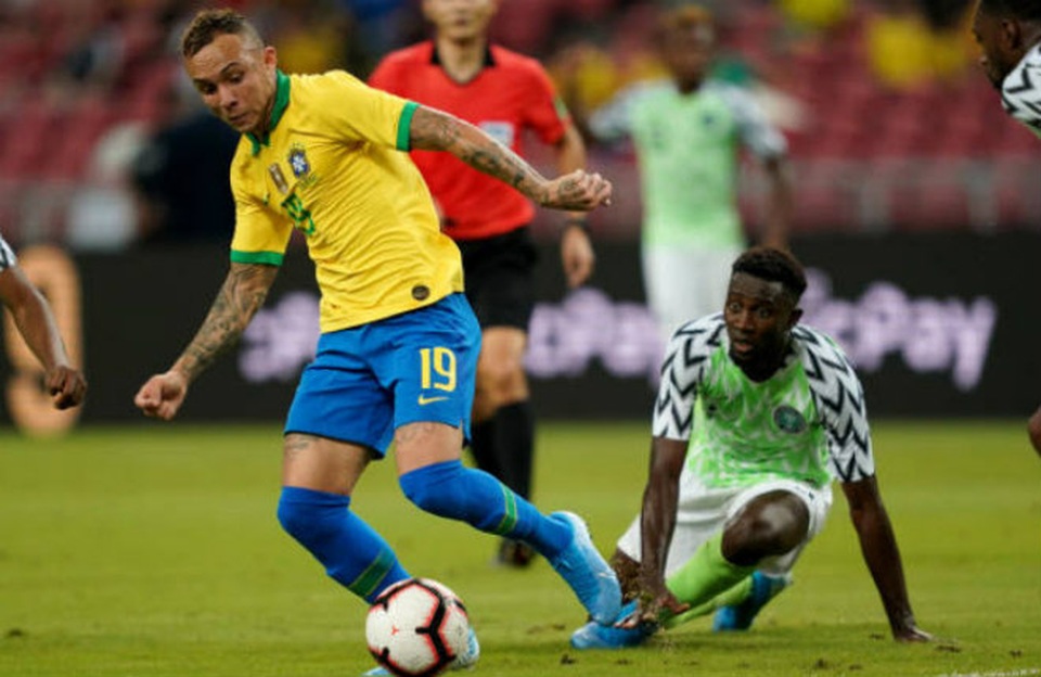 Neymar chấn thương, Brazil bị Nigeria cầm hòa - 1