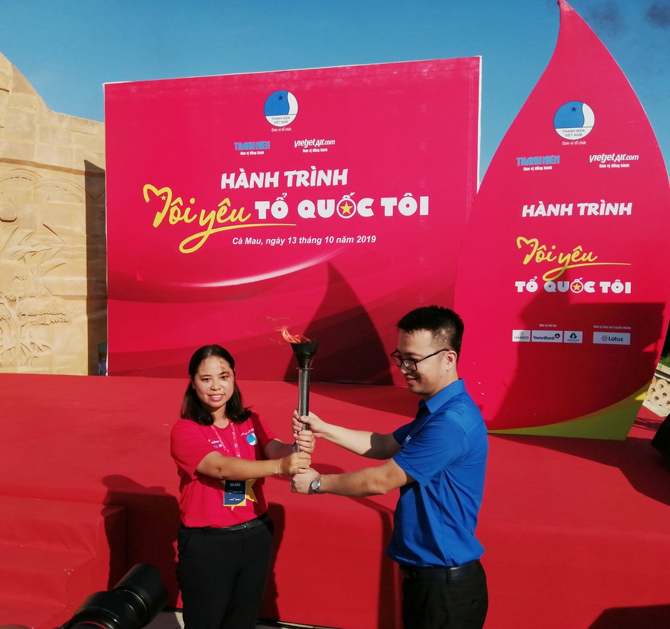 1.000 bạn trẻ khởi động hành trình “Tôi yêu Tổ quốc tôi” ở Mũi Cà Mau - 4 1.000 bạn trẻ khởi động hành trình “Tôi yêu Tổ quốc tôi” ở Mũi Cà Mau - 4