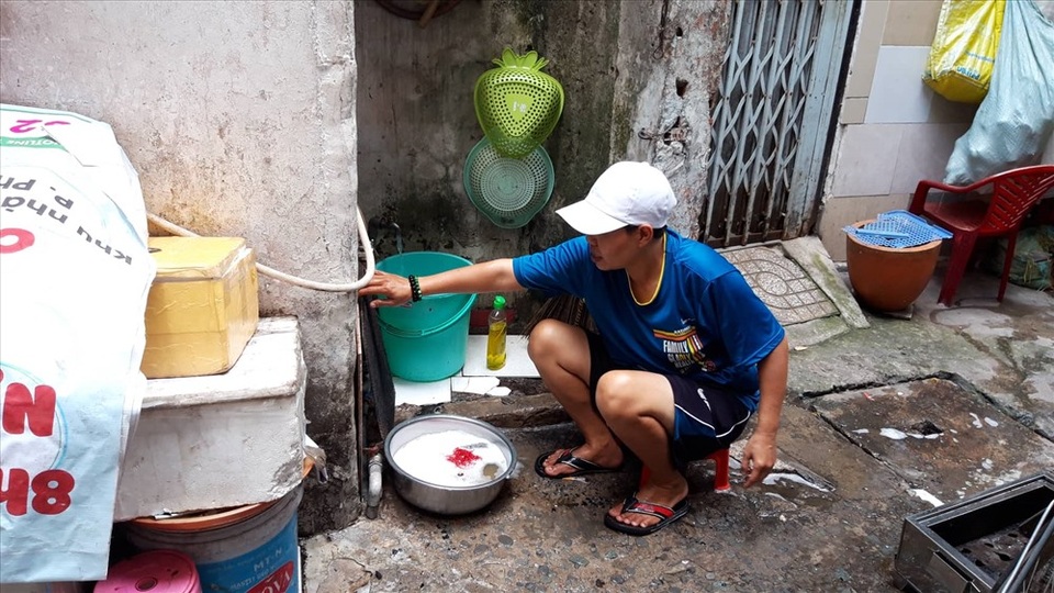 Những chuyện bi hài khi sống trong căn nhà “siêu nhỏ” giữa Sài Gòn - 4 Những chuyện bi hài khi sống trong căn nhà “siêu nhỏ” giữa Sài Gòn - 4