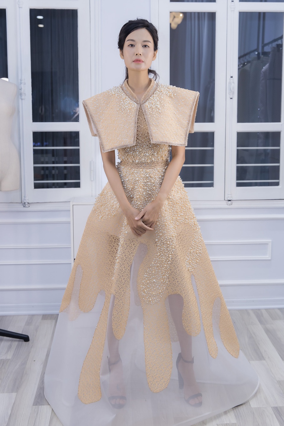 Phương Mai “bế” bụng bầu catwalk cùng Thu Thuỷ, Huyền My, Hồng Quế - 11