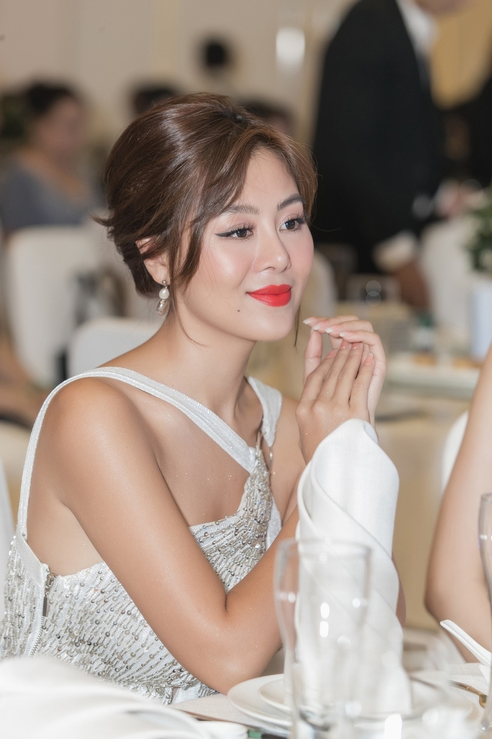 Nam Thư diện váy cắt xẻ táo bạo - 9 Nam Thư diện váy cắt xẻ táo bạo - 9