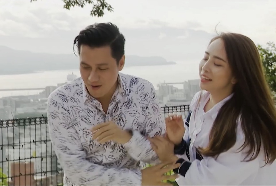 Việt Anh, Quỳnh Nga bất ngờ cùng đi Nhật sau khi phủ nhận chuyện “người thứ 3” - 4 Việt Anh, Quỳnh Nga bất ngờ cùng đi Nhật sau khi phủ nhận chuyện “người thứ 3” - 4