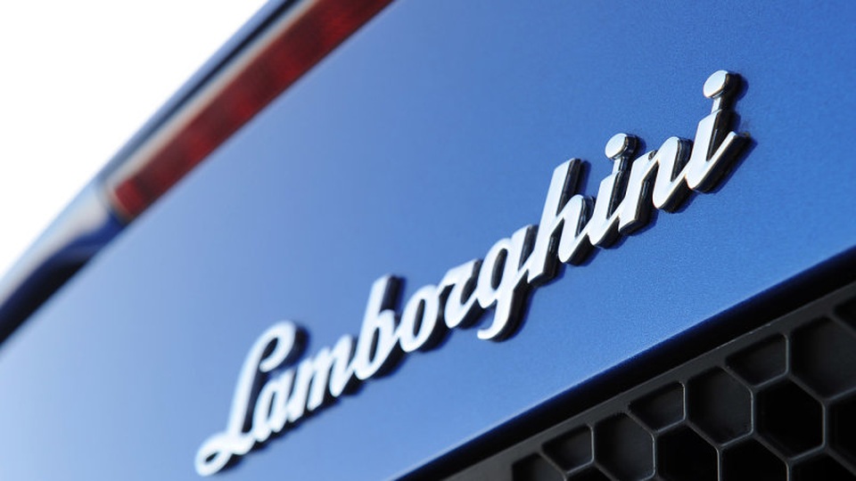 Volkswagen bác bỏ tin đồn bán thương hiệu Lamborghini - 1 Volkswagen bác bỏ tin đồn bán thương hiệu Lamborghini - 1