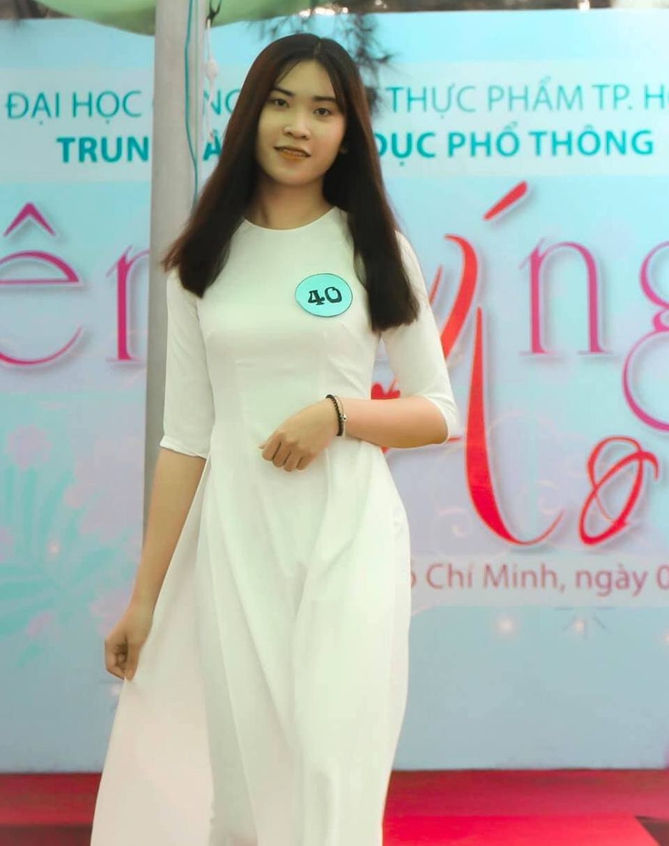 Nữ sinh Sài thành tươi xinh trong cuộc thi Duyên dáng áo dài - 4 Nữ sinh Sài thành tươi xinh trong cuộc thi Duyên dáng áo dài - 4