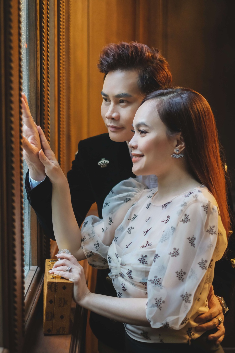 MC “Hãy chọn giá đúng” VTV tiết lộ từng vượt qua “khủng hoảng hôn nhân” - 9 MC “Hãy chọn giá đúng” VTV tiết lộ từng vượt qua “khủng hoảng hôn nhân” - 9