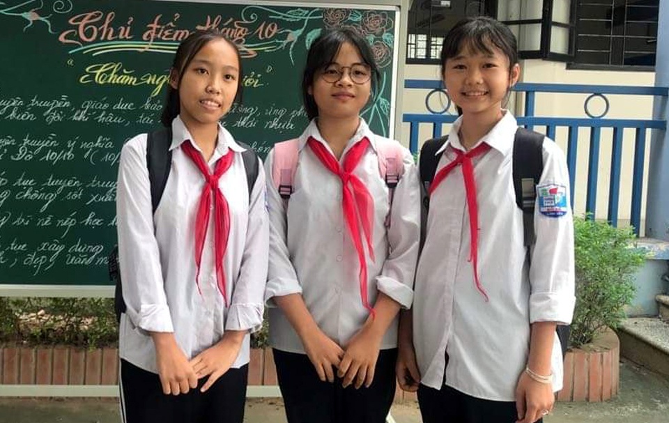 Ba học sinh nhặt được 50 triệu đồng, nhờ công an tìm người đánh rơi - 1 Ba học sinh nhặt được 50 triệu đồng, nhờ công an tìm người đánh rơi - 1