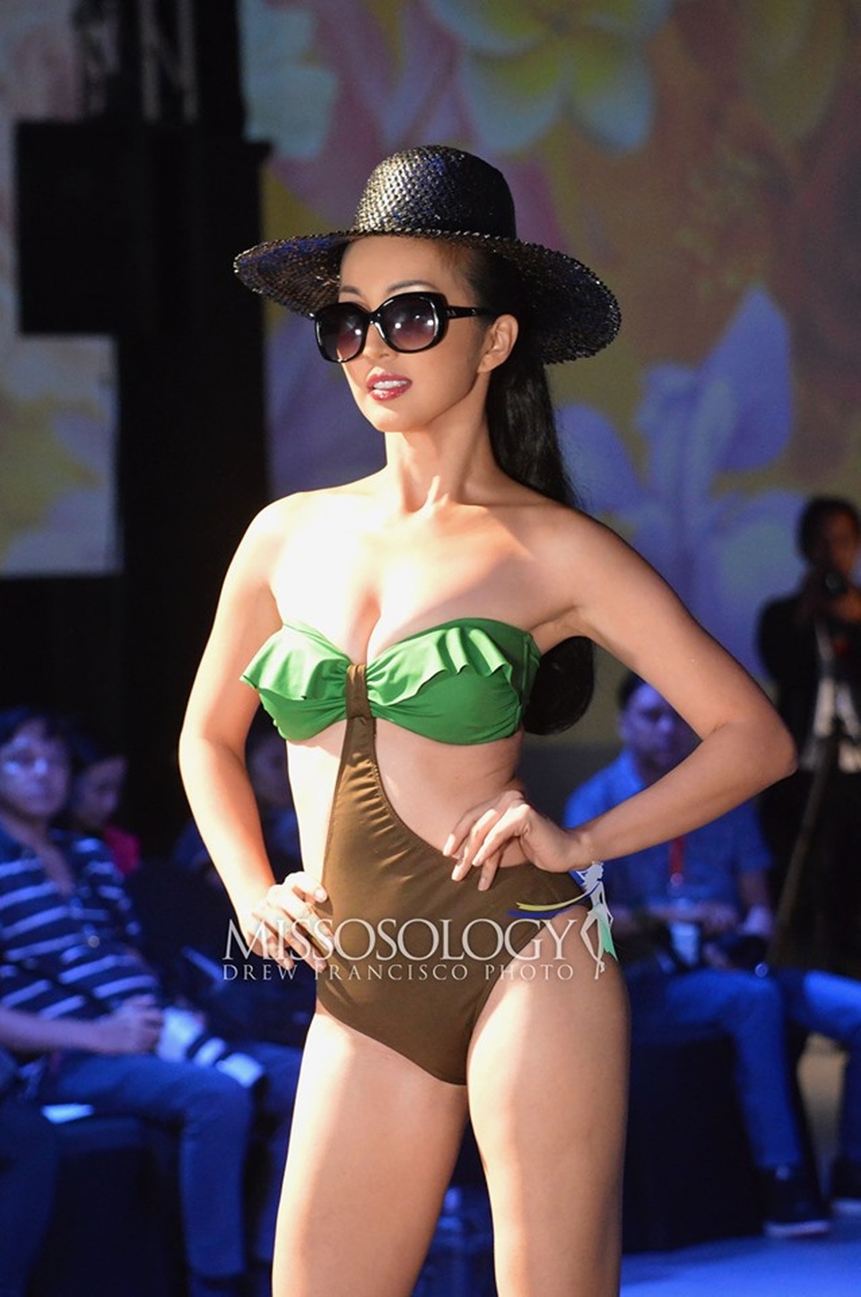 Thí sinh Hoa hậu Trái đất 2019 khoe thể hình trong phần thi áo tắm - 11 Thí sinh Hoa hậu Trái đất 2019 khoe thể hình trong phần thi áo tắm - 11