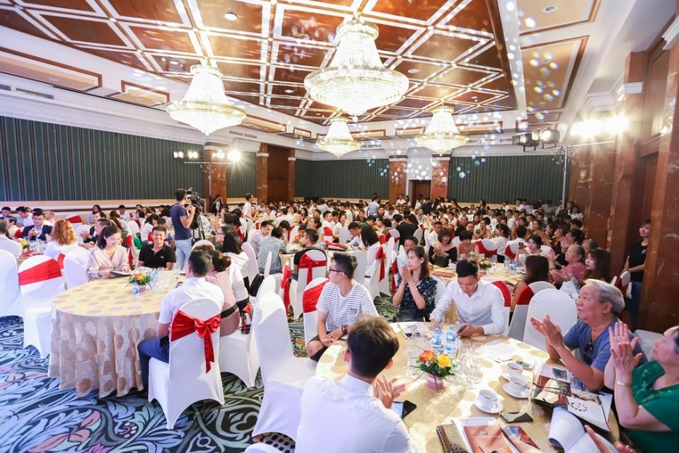 BĐS Đông Bắc Thủ đô “dậy sóng” ngày đầu ra mắt tòa căn hộ cao cấp Euro River Tower - 1 BĐS Đông Bắc Thủ đô “dậy sóng” ngày đầu ra mắt tòa căn hộ cao cấp Euro River Tower - 1