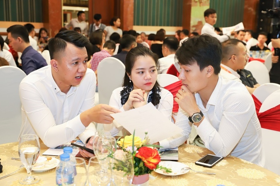 BĐS Đông Bắc Thủ đô “dậy sóng” ngày đầu ra mắt tòa căn hộ cao cấp Euro River Tower - 3 BĐS Đông Bắc Thủ đô “dậy sóng” ngày đầu ra mắt tòa căn hộ cao cấp Euro River Tower - 3