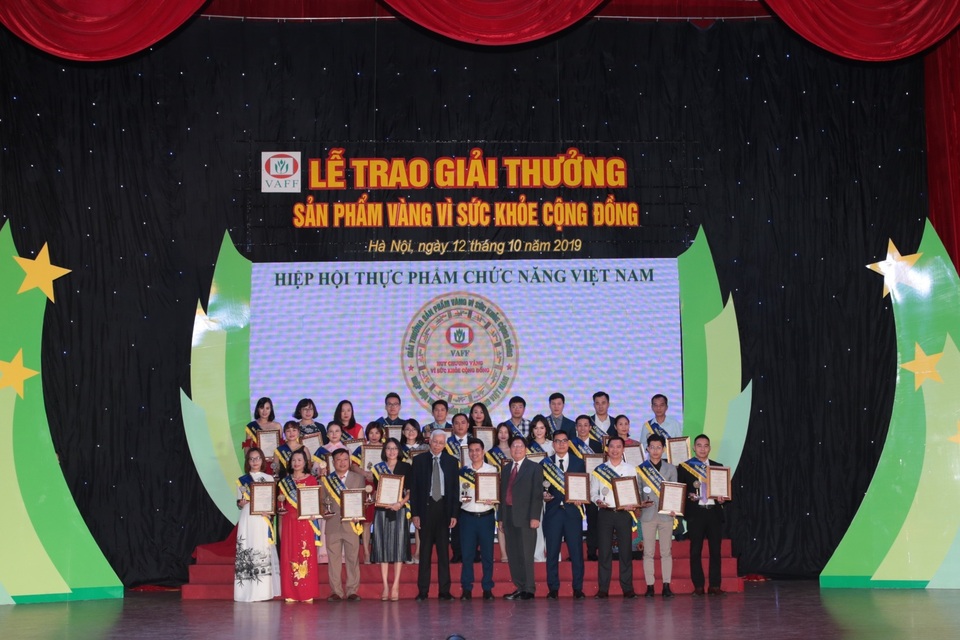 Công ty Botania lần thứ 4 nhận giải thưởng “Sản phẩm vàng vì sức khỏe cộng đồng” - 1 Công ty Botania lần thứ 4 nhận giải thưởng “Sản phẩm vàng vì sức khỏe cộng đồng” - 1