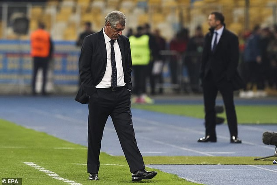 C.Ronaldo cán mốc 700 bàn thắng, Bồ Đào Nha vẫn thua Ukraine - 6 C.Ronaldo cán mốc 700 bàn thắng, Bồ Đào Nha vẫn thua Ukraine - 6