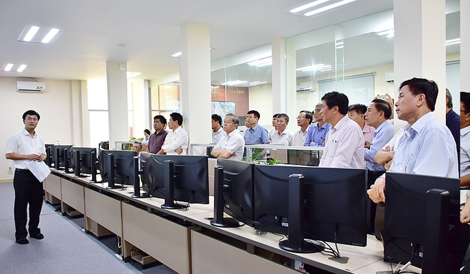 Đô thị thông minh tại Huế: Biến ý kiến người dân thành yêu cầu phải trả lời của Chủ tịch tỉnh - 4 Đô thị thông minh tại Huế: Biến ý kiến người dân thành yêu cầu phải trả lời của Chủ tịch tỉnh - 4