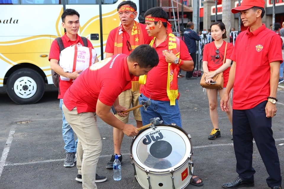 Indonesia 1-3 Việt Nam: Chiến thắng thuyết phục - 37 Indonesia 1-3 Việt Nam: Chiến thắng thuyết phục - 37
