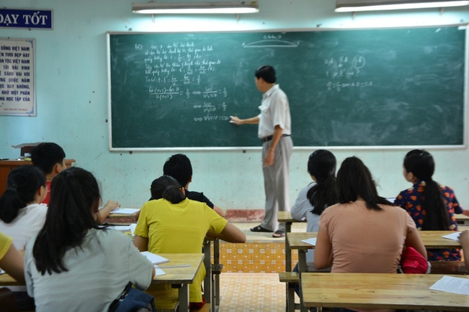 Quảng Ngãi: Tạm dừng tất cả hoạt động dạy thêm, học thêm - 1 Quảng Ngãi: Tạm dừng tất cả hoạt động dạy thêm, học thêm - 1