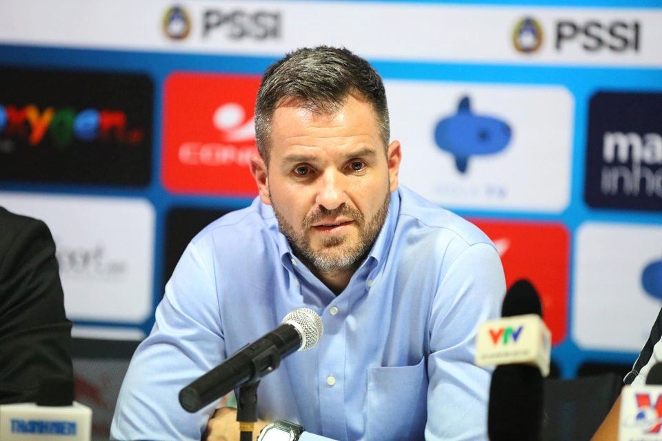 HLV McMenemy: “Đội tuyển Việt Nam quá mạnh so với Indonesia” - 1 HLV McMenemy: “Đội tuyển Việt Nam quá mạnh so với Indonesia” - 1
