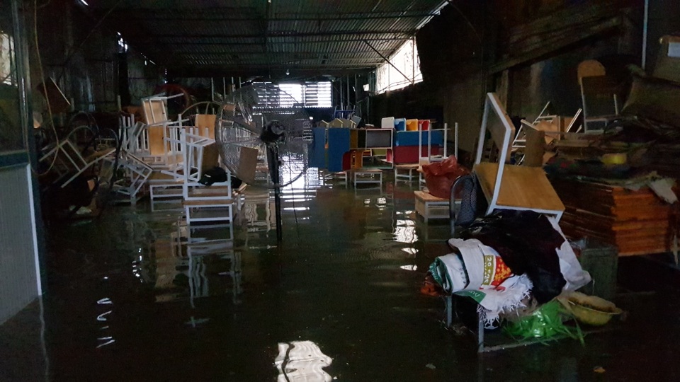 40 năm qua chưa từng chứng kiến trận ngập lụt kinh hoàng như thế - 14