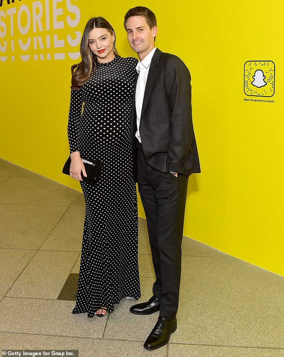 Miranda Kerr sinh con thứ 2 cho chồng tỷ phú - 1 Miranda Kerr sinh con thứ 2 cho chồng tỷ phú - 1