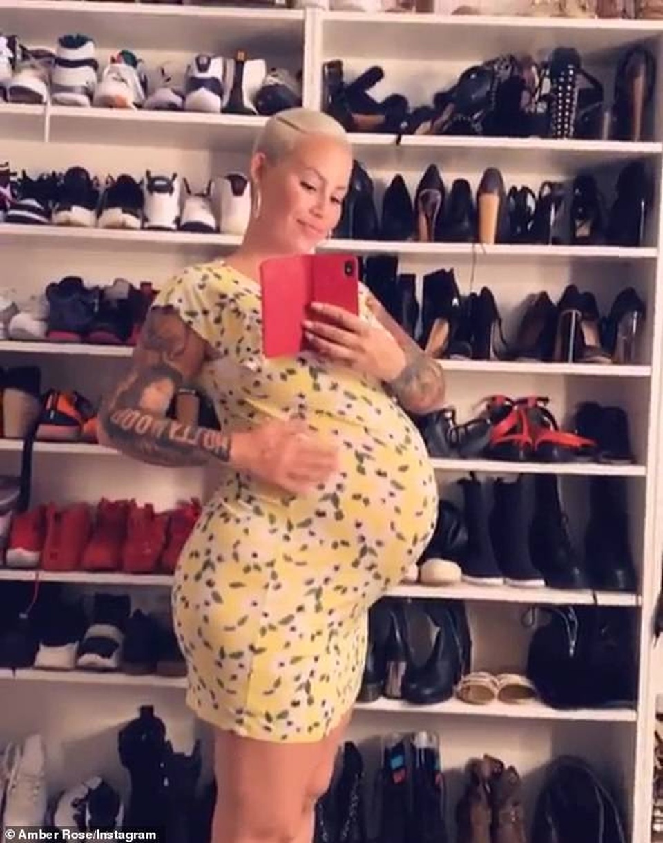 Vũ nữ thoát y Amber Rose đã sinh con thứ 2 - 4 Vũ nữ thoát y Amber Rose đã sinh con thứ 2 - 4