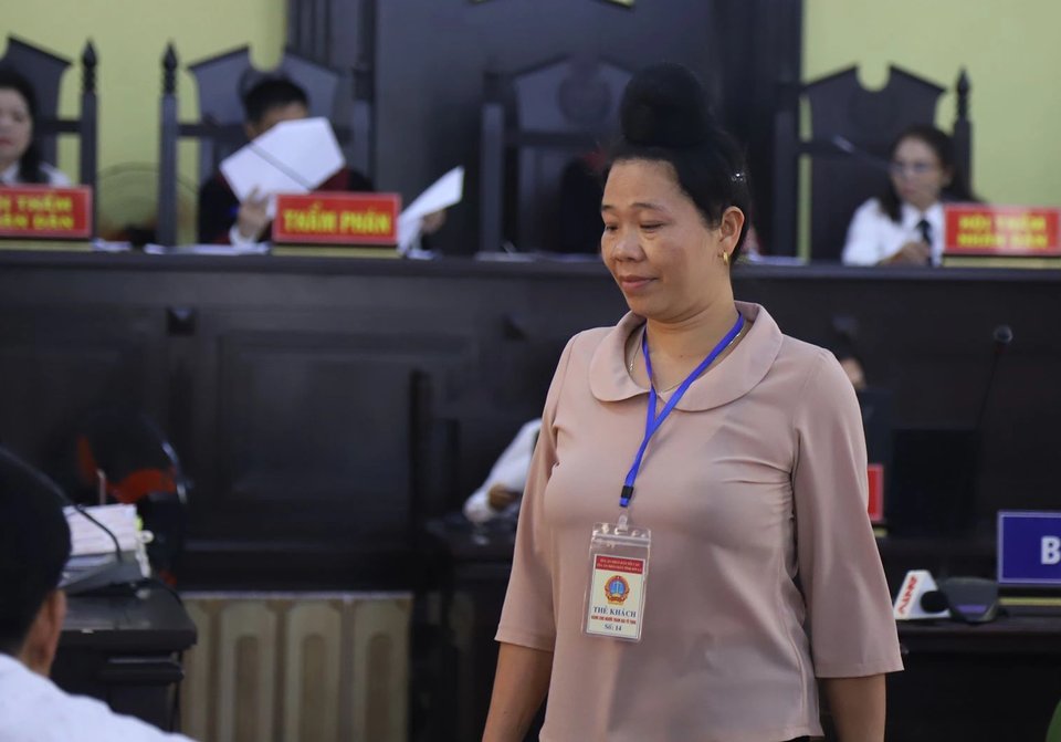 Xử vụ gian lận thi ở Sơn La: Phụ huynh đầu tiên nhận đưa tiền để chạy điểm cho con - 1 Xử vụ gian lận thi ở Sơn La: Phụ huynh đầu tiên nhận đưa tiền để chạy điểm cho con - 1