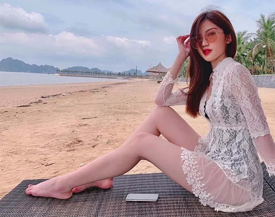 “Trà tiểu tam”: “Người ta bảo tôi đổi tình lấy vai diễn, chửi tôi cướp chồng” - 3 “Trà tiểu tam”: “Người ta bảo tôi đổi tình lấy vai diễn, chửi tôi cướp chồng” - 3