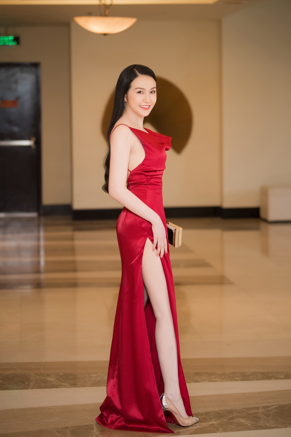 Á hậu Tường San được Đỗ Mỹ Linh, Huyền My chia sẻ trước thi Hoa hậu Quốc tế - 15 Á hậu Tường San được Đỗ Mỹ Linh, Huyền My chia sẻ trước thi Hoa hậu Quốc tế - 15