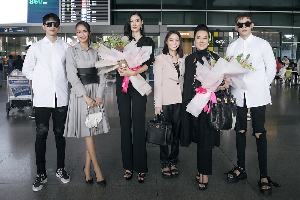 Tân Hoa hậu Hoàn vũ Hàn Quốc Lee Yeon Joo đến Việt Nam - 7 Tân Hoa hậu Hoàn vũ Hàn Quốc Lee Yeon Joo đến Việt Nam - 7