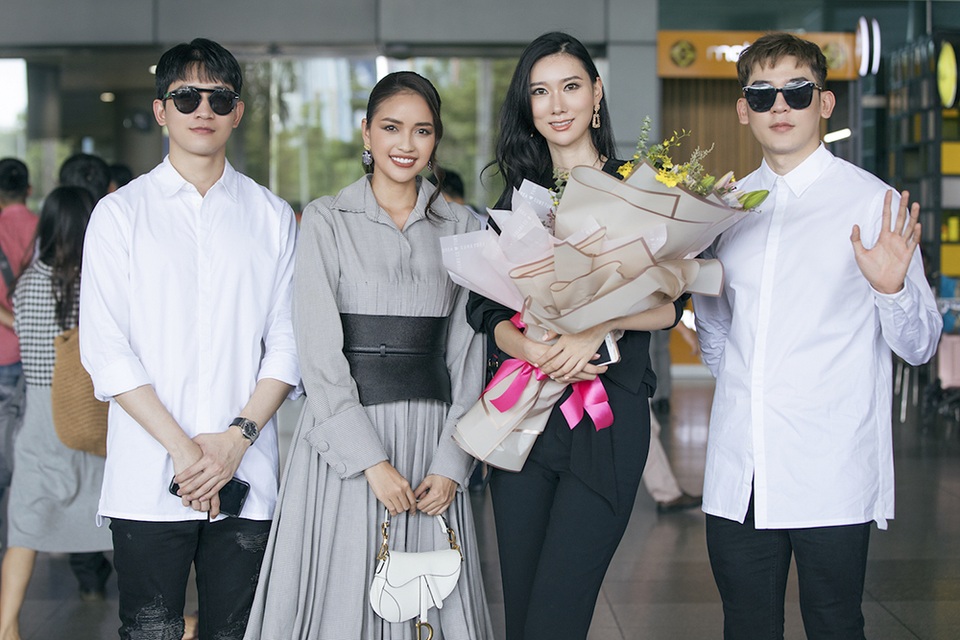 Tân Hoa hậu Hoàn vũ Hàn Quốc Lee Yeon Joo đến Việt Nam - 4 Tân Hoa hậu Hoàn vũ Hàn Quốc Lee Yeon Joo đến Việt Nam - 4