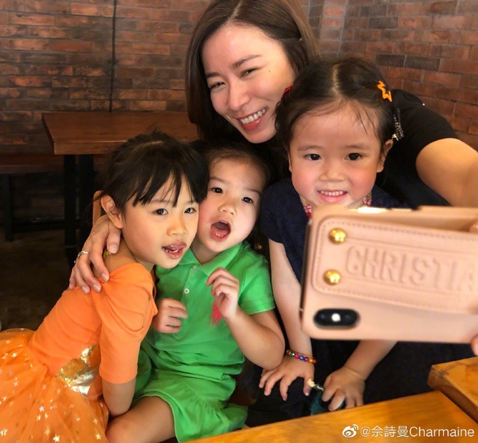 “Nhàn Phi” Xa Thi Mạn duyên dáng diện váy cưới dù không có chú rể - 8 “Nhàn Phi” Xa Thi Mạn duyên dáng diện váy cưới dù không có chú rể - 8