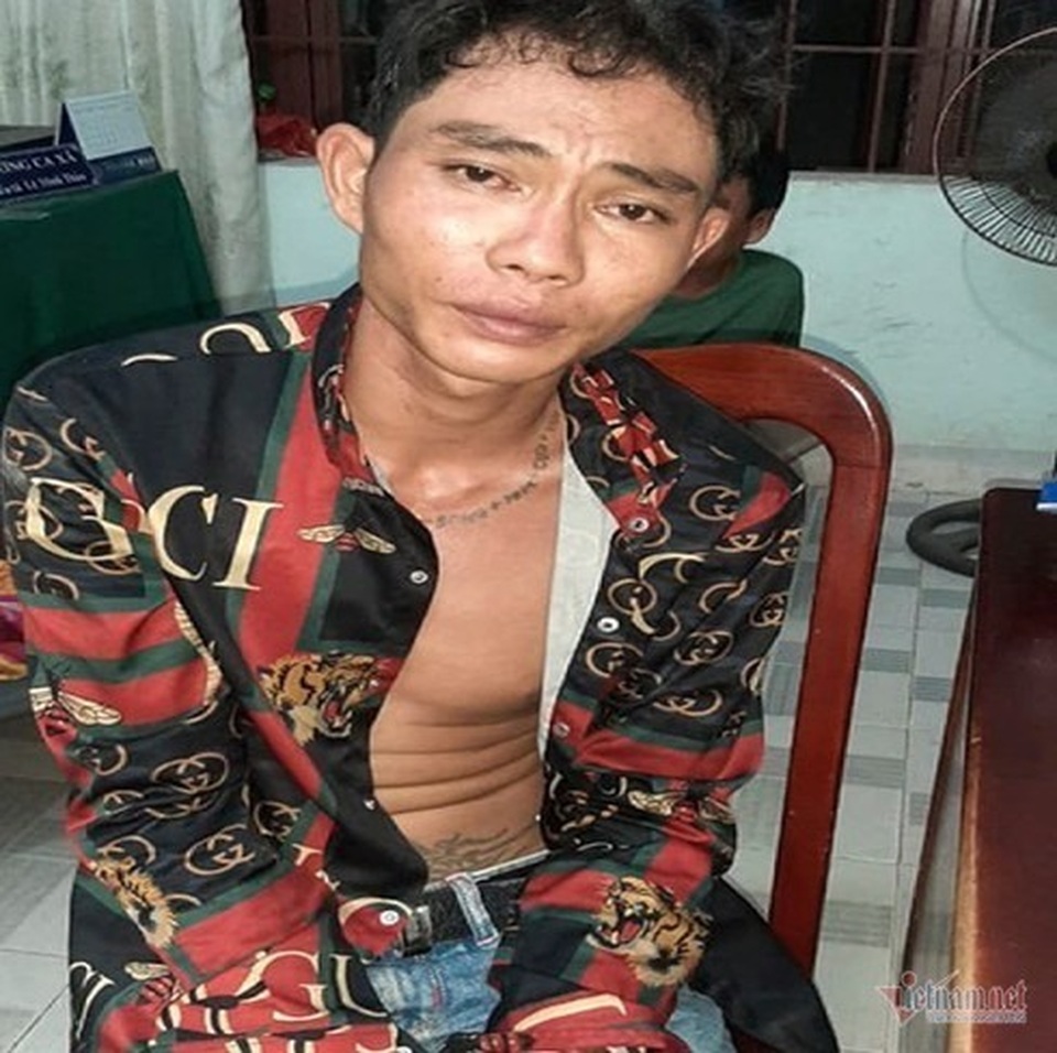 Nữ sinh lớp 11 bắt tên cướp có 4 tiền án - 2 Nữ sinh lớp 11 bắt tên cướp có 4 tiền án - 2
