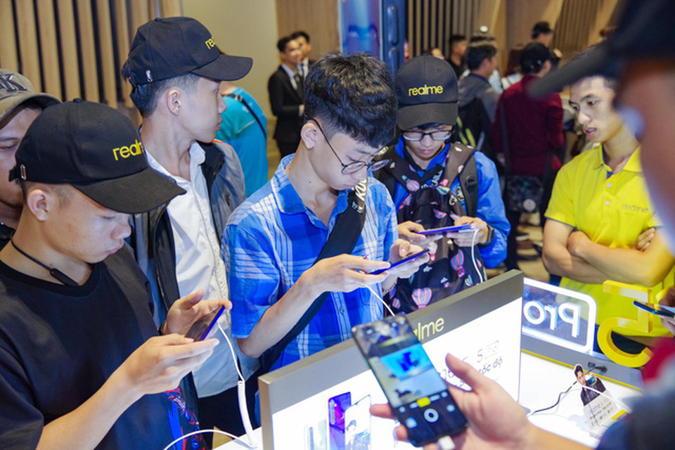 Giải mã “ hiện tượng” mới- Realme- được giới trẻ yêu thích và săn đón - 5 Giải mã “ hiện tượng” mới- Realme- được giới trẻ yêu thích và săn đón - 5
