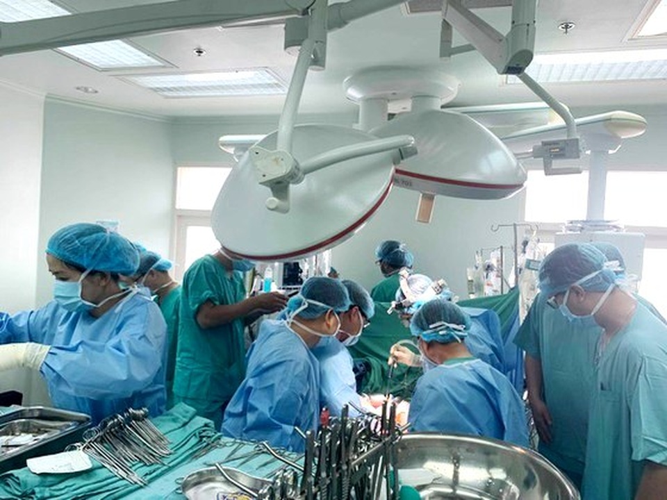 Thành công ca ghép gan đầu tiên tại miền Trung Tây Nguyên - 1 Thành công ca ghép gan đầu tiên tại miền Trung Tây Nguyên - 1