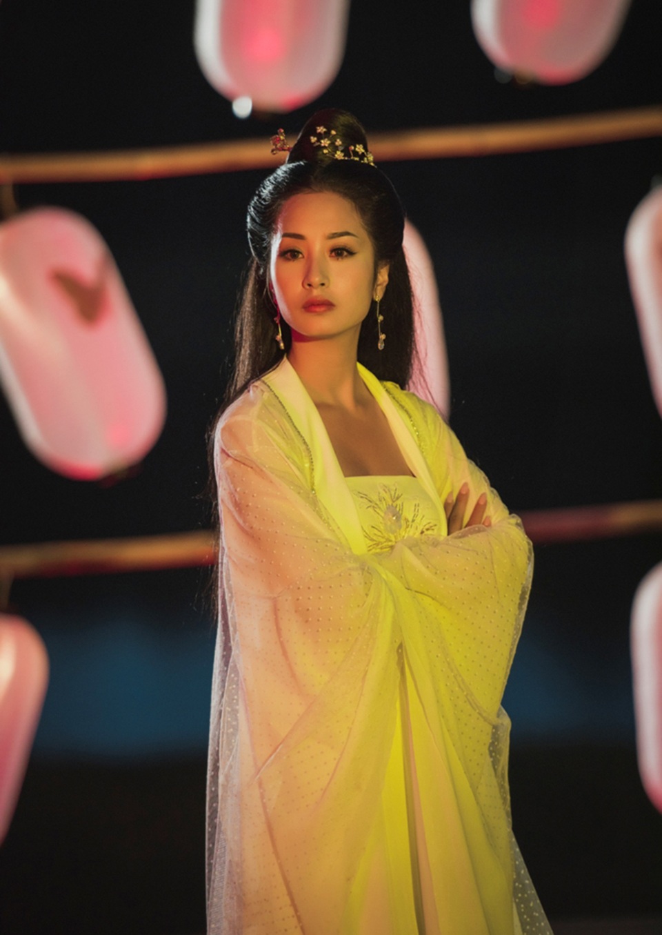 Thu Hằng Bolero xinh đẹp quyến rũ với hình ảnh ma nữ - 9 Thu Hằng Bolero xinh đẹp quyến rũ với hình ảnh ma nữ - 9