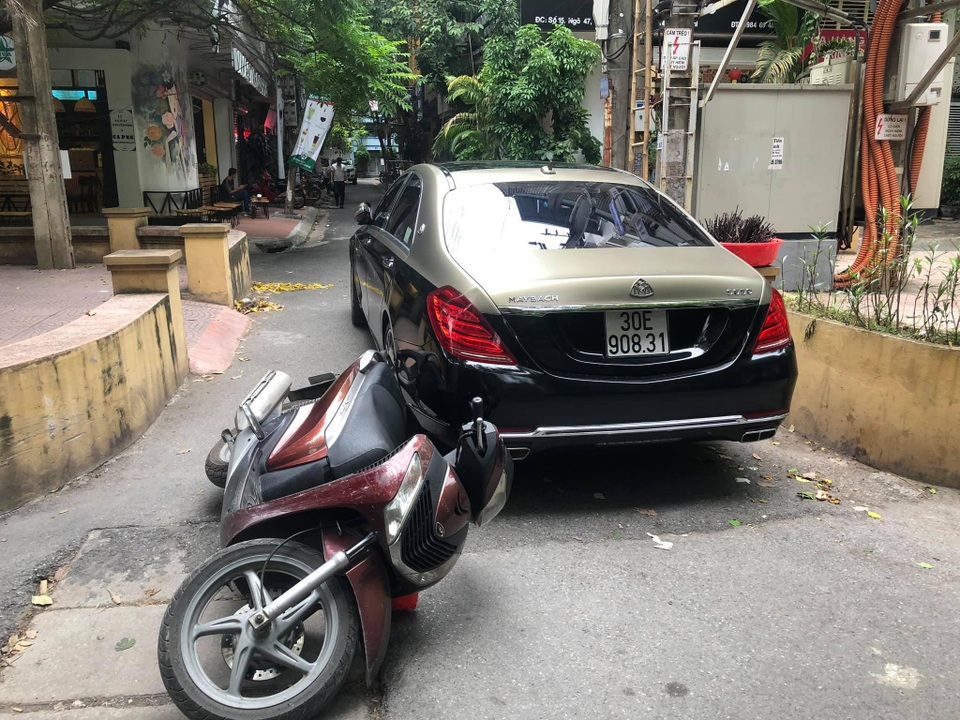 Làm rõ thông tin một người tự xưng là lái xe cho Bộ trưởng Công an rồi đánh người - 1 Làm rõ thông tin một người tự xưng là lái xe cho Bộ trưởng Công an rồi đánh người - 1